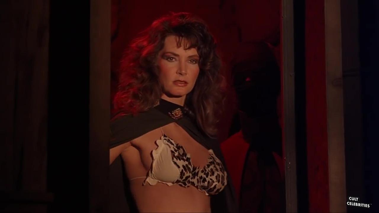 Toni Naples in Deathstalker II: Duel of the Titans (1987)