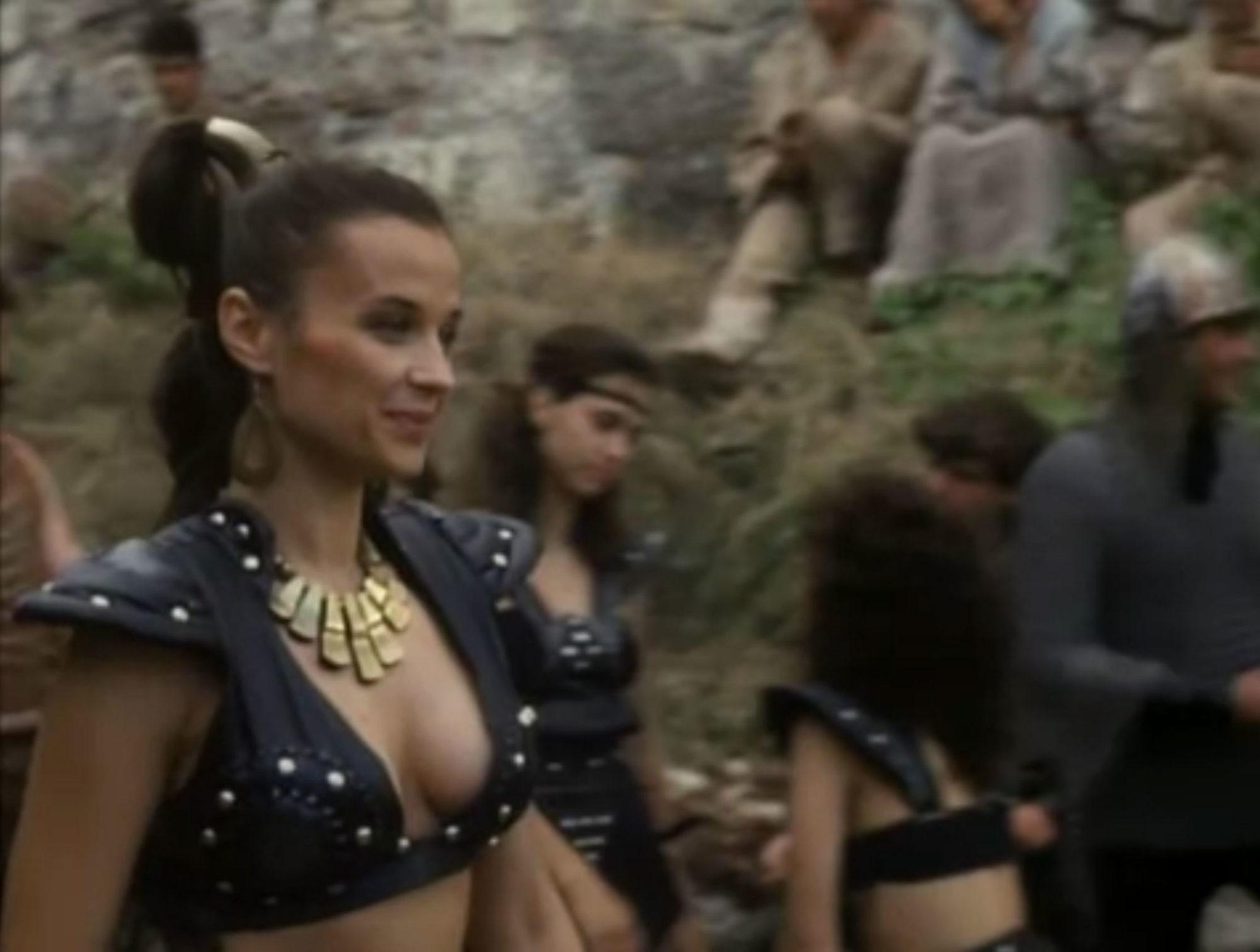 Anya Pencheva in Deathstalker IV: Match of Titans