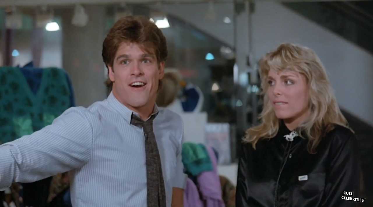 John T. Terlesky and Suzee Slater in Chopping Mall (1986)