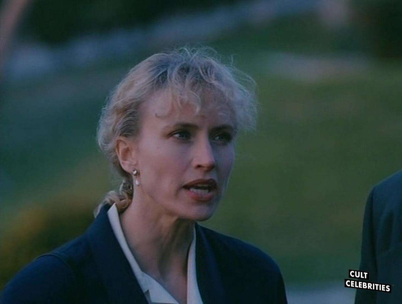 Darlanne Fluegel in Scanner Cop (1994)