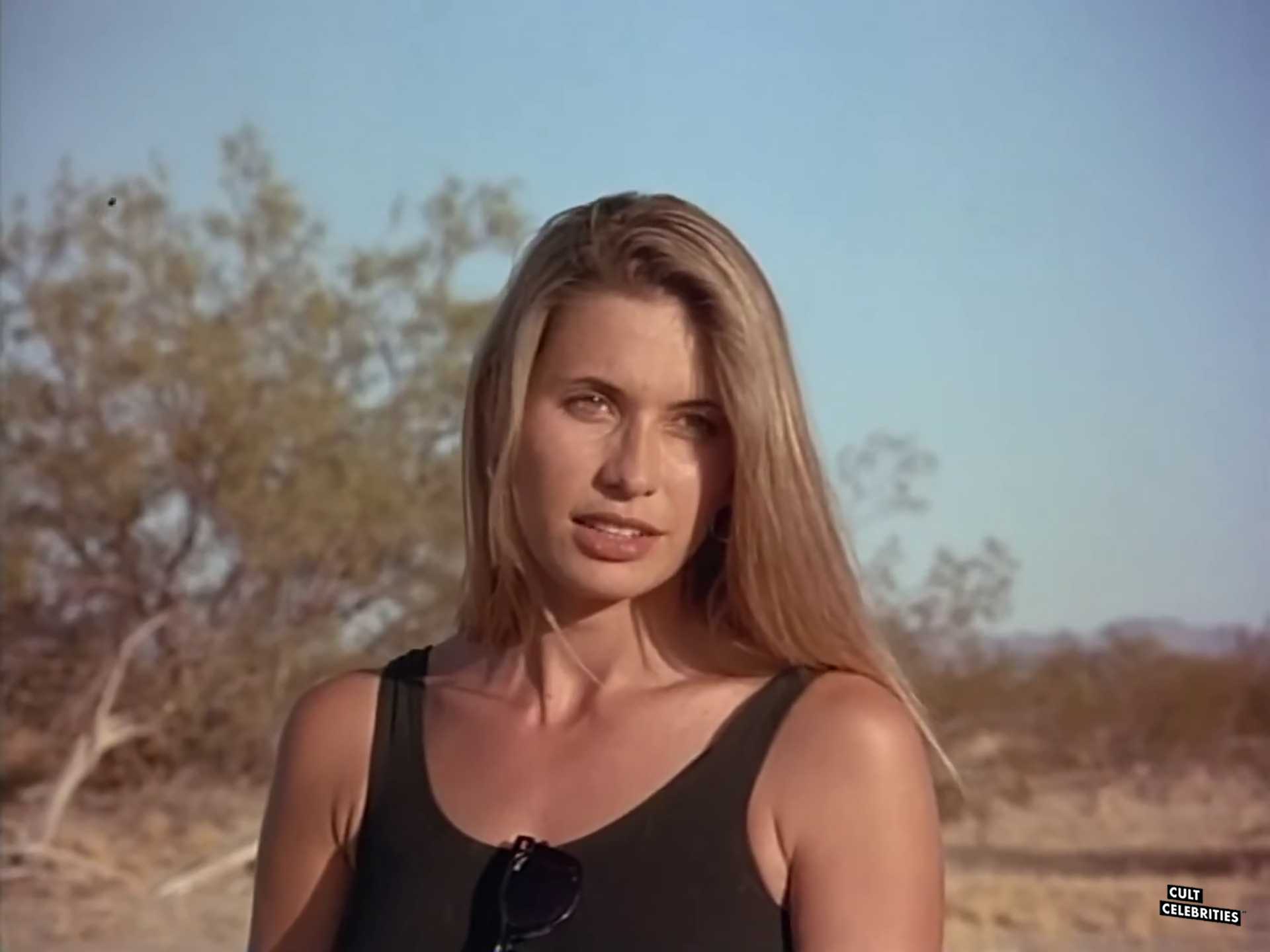 Elizabeth Kaitan in Berettas Island (1994)