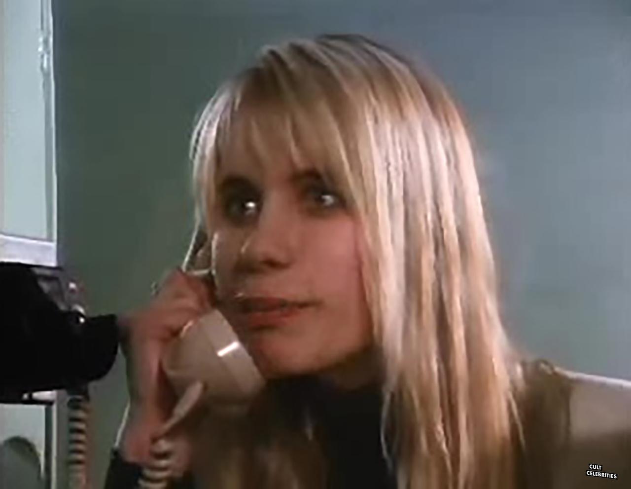 Elizabeth Kaitan in Lockdown (1990)