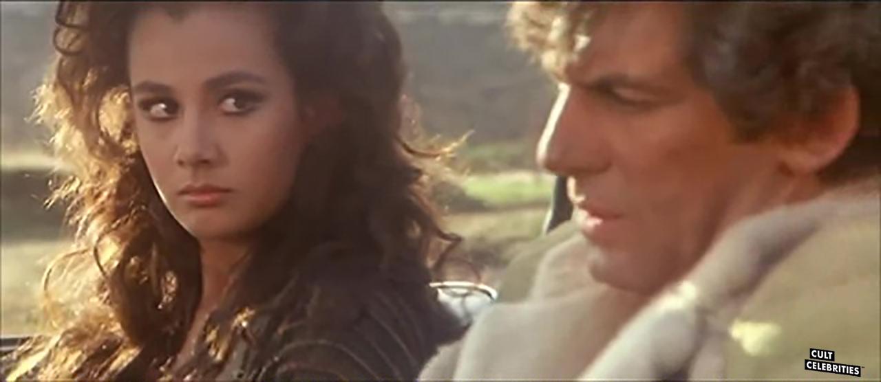 Anna Kanakis and Giancarlo Prete in Warriors of the Wasteland (1983)