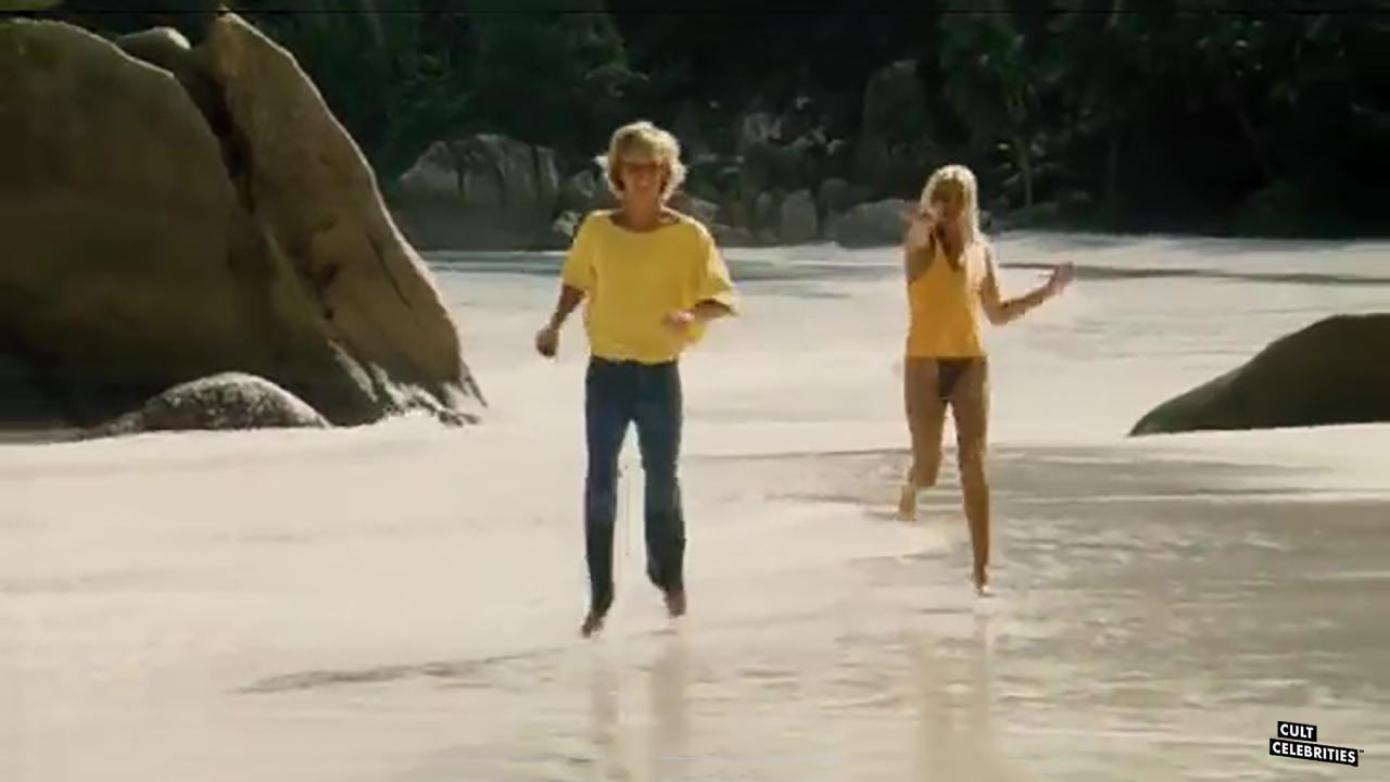 Sabrina Siani and Fabio Meyer in Blue Island (1982)