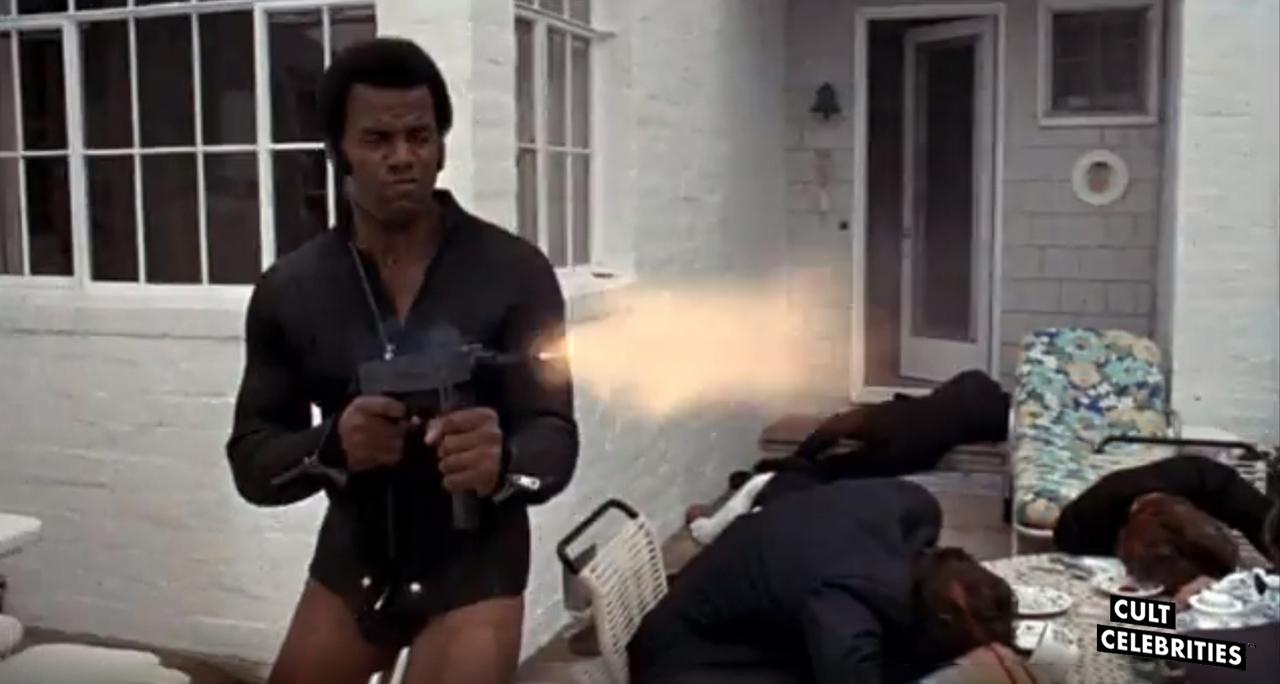 Fred Williamson in Hell Up In Harlem (1973)