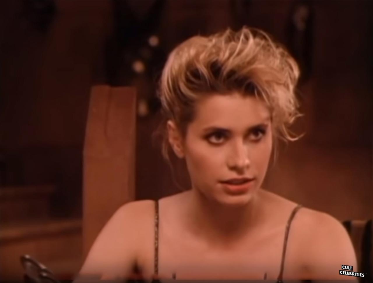 Elizabeth Kaitan in Slave Girls from Beyond Infinity (1987)