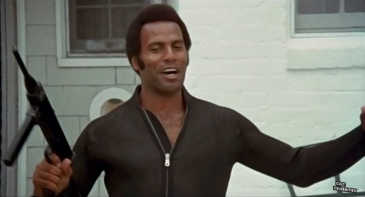 Fred Williamson in Hell Up in Harlem (1973)