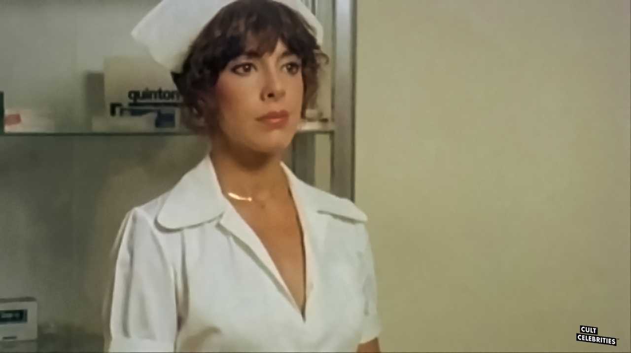 Nadia Cassini in L'infermiera nella corsia dei militari (1979)