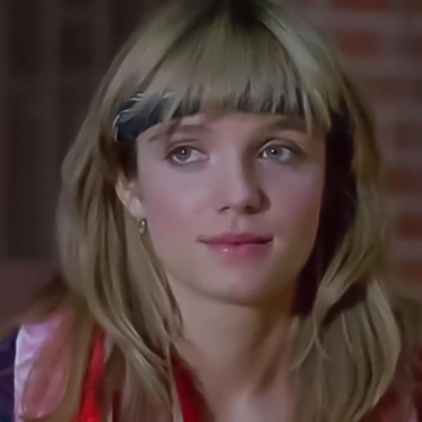 Lisa Langlois in Deadly Eyes (1982)