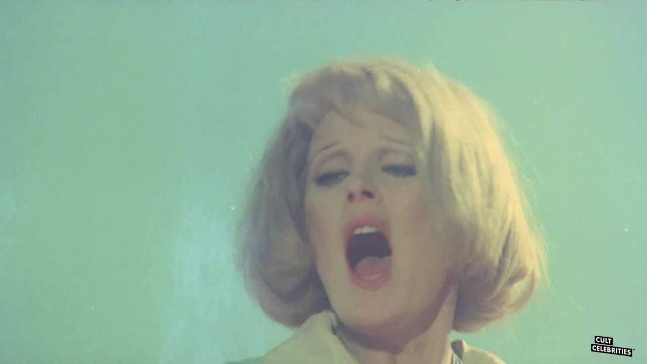 Elke Sommer in Lisa and the Devil (1973)