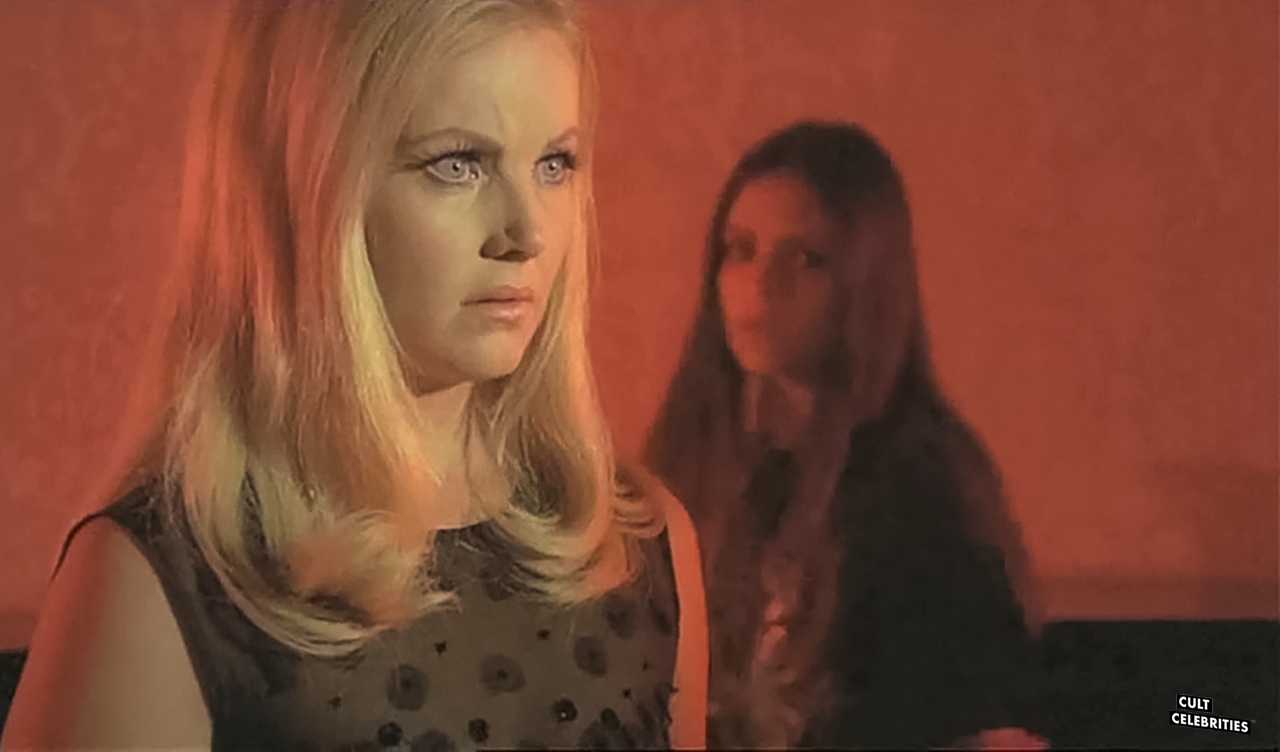 Ewa Strömberg and Soledad Miranda in Vampyros Lesbos (1971)