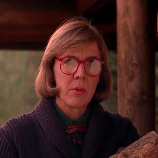Catherine E. Coulson in Twin Peaks (1990)