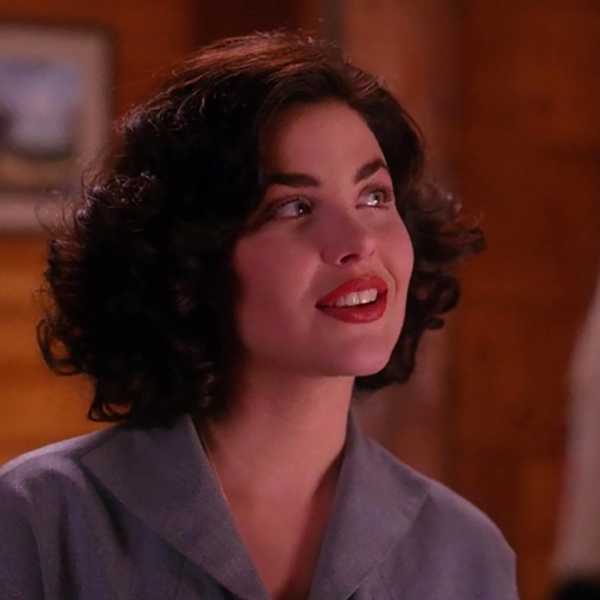 Sherilyn Fenn in Twin Peaks (1990)