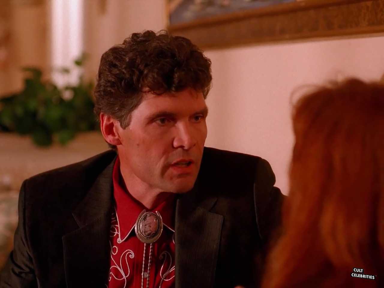 Everett McGill in Twin Peaks (1990)