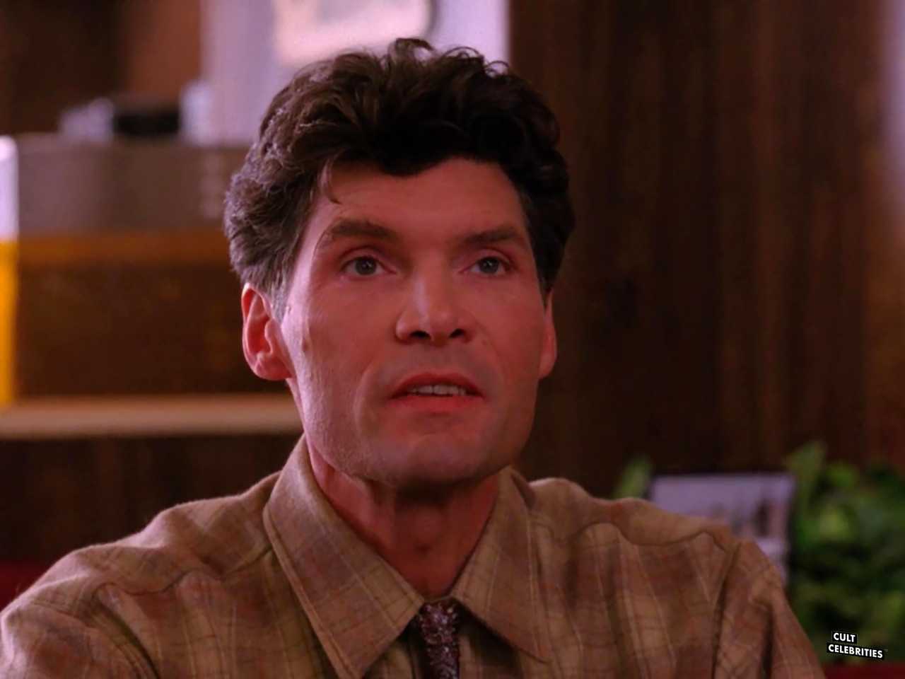 Everett McGill in Twin Peaks (1990)