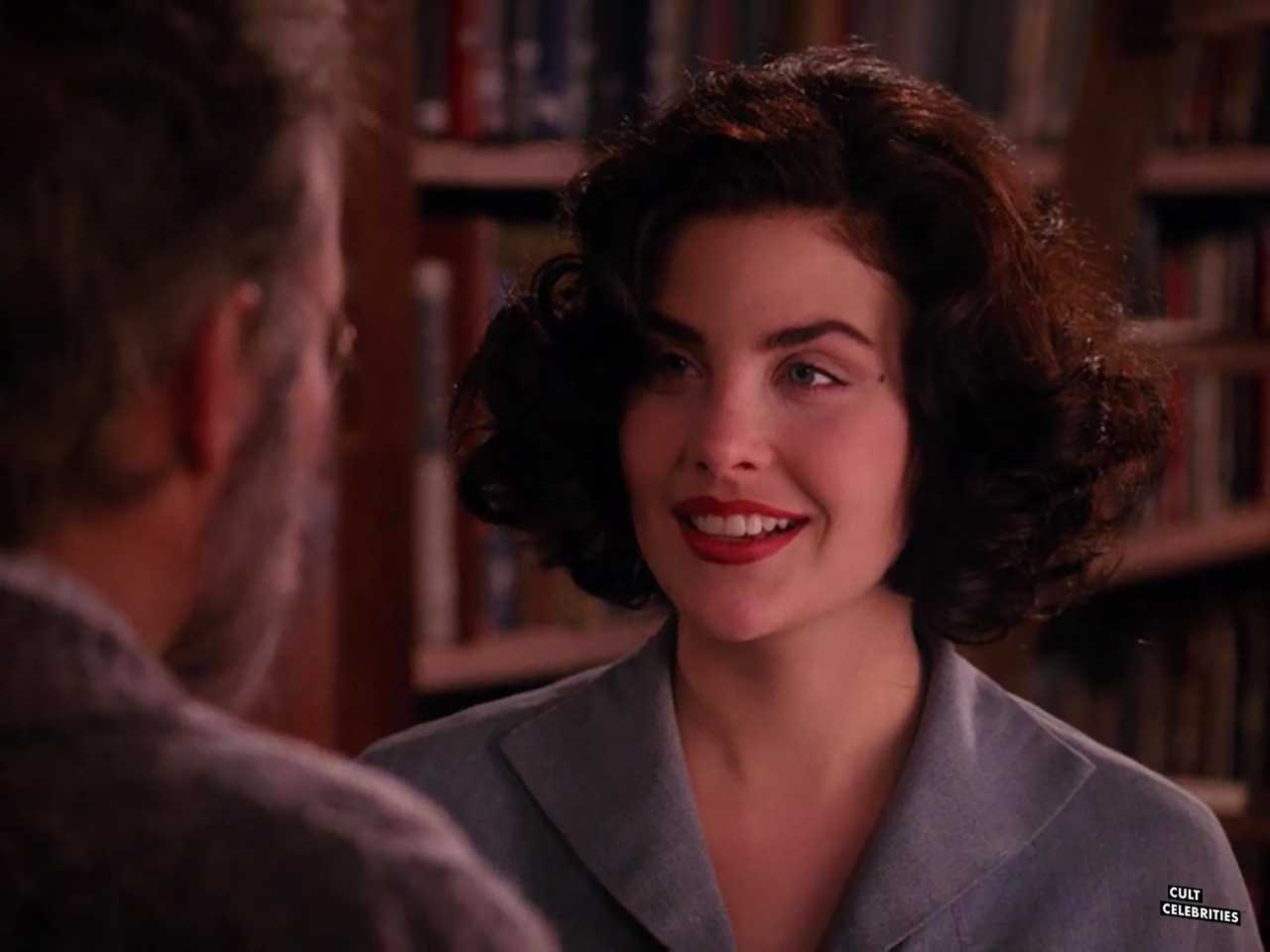 Sherilyn Fenn | Cult Celebrities