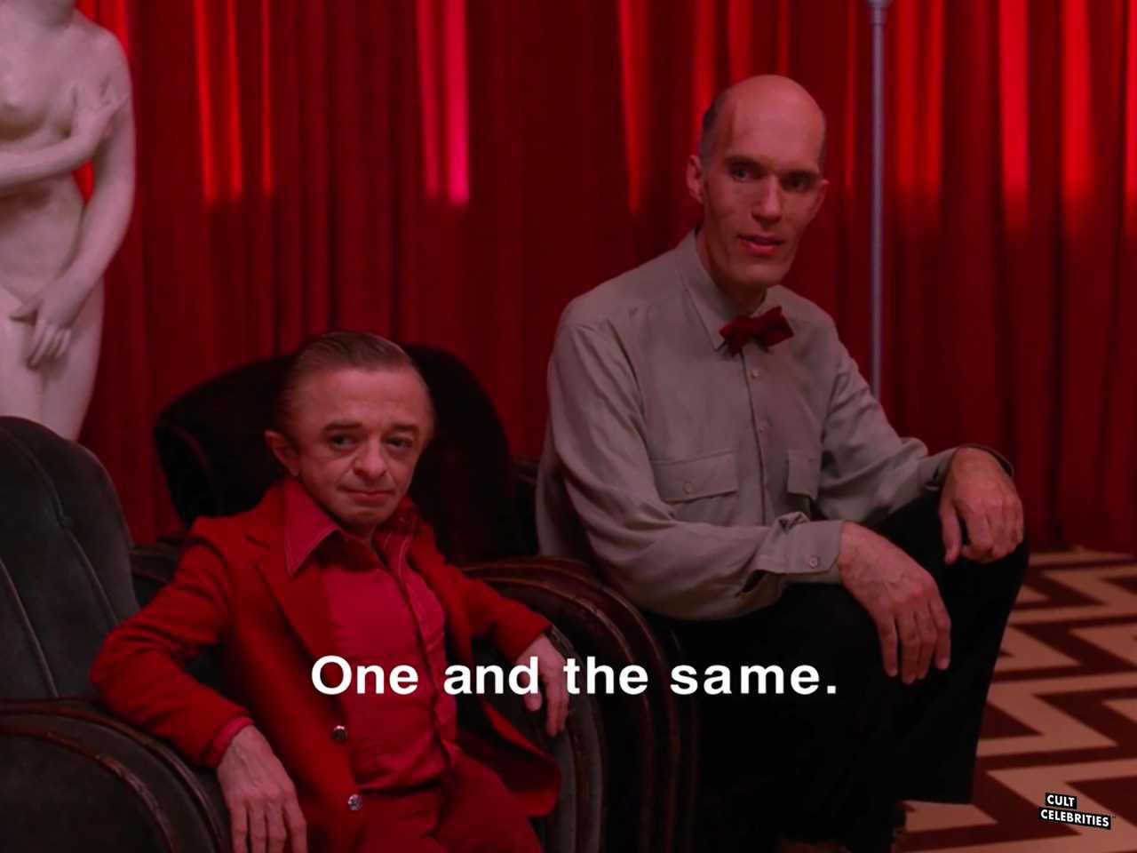 Michael J. Anderson and Carel Struycken in Twin Peaks (1990)