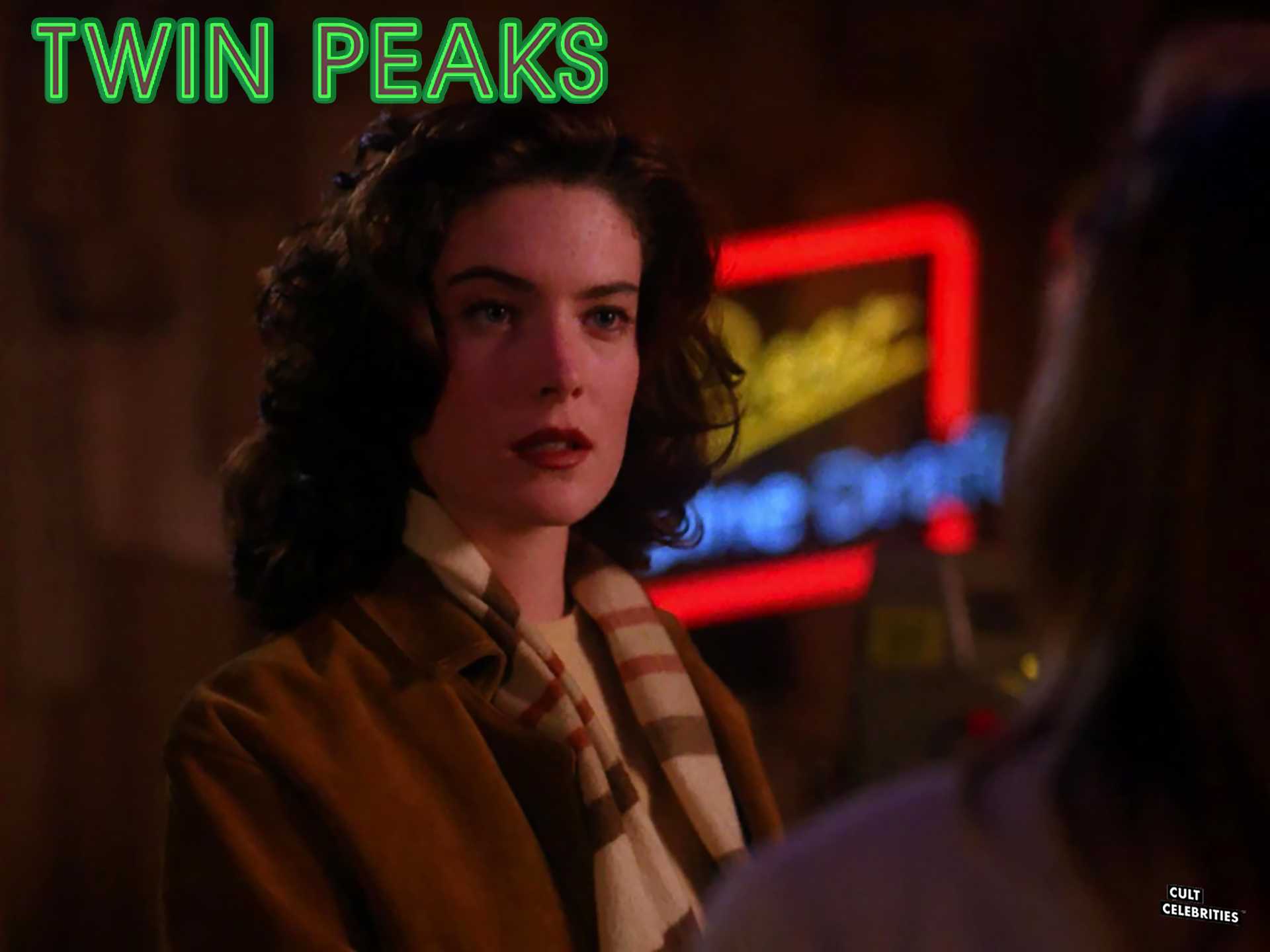 Lara Flynn Boyle in Twin Peaks (1990)