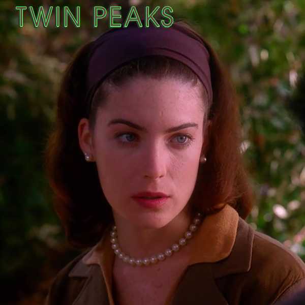 Lara Flynn Boyle in Twin Peaks (1990)