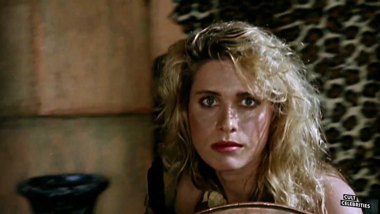 Elizabeth Kaitan in Slave Girls From Beyond Infinity (1987)