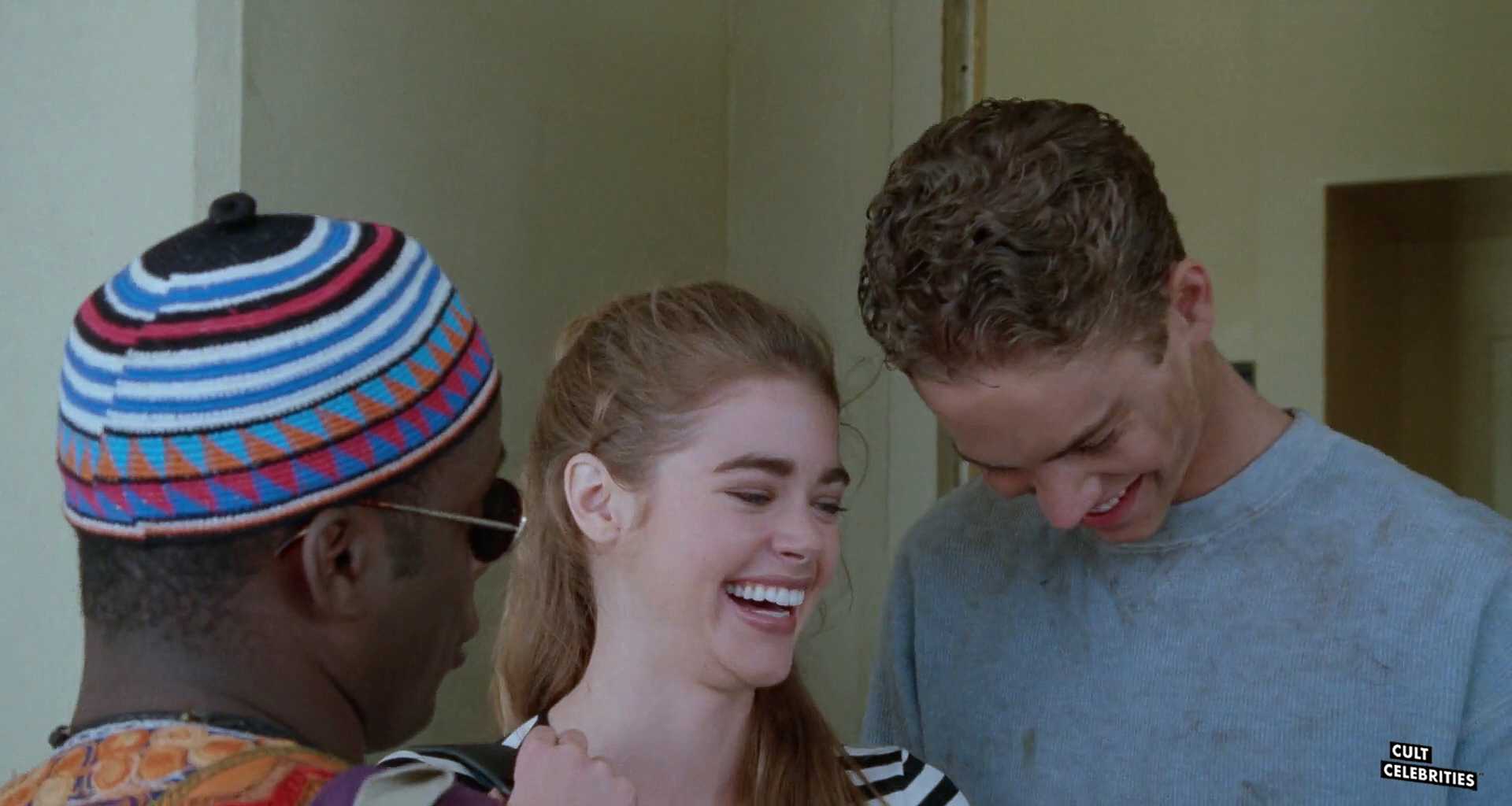 Paul Walker and Denise Richards in Tammy and the T-Rex (1994)