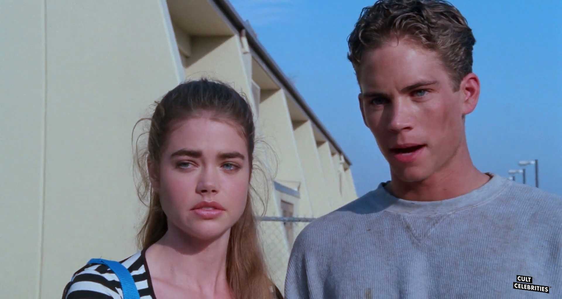 Paul Walker and Denise Richards in Tammy and the T-Rex (1994)