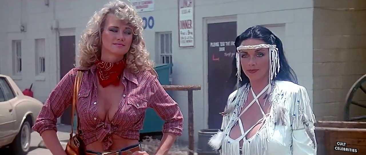 Raven De La Croix and Melanie Vincz in The Lost Empire (1984)