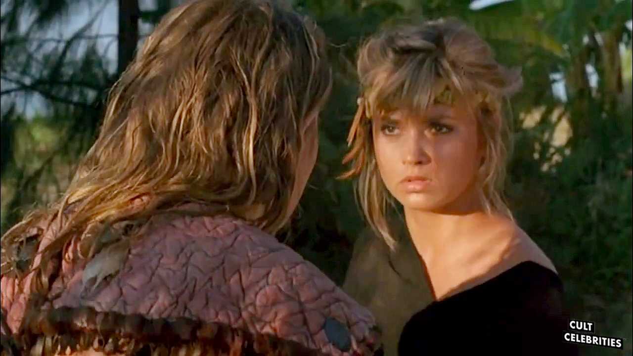 Lana Clarkson and Dawn Dunlap in Barbarian Queen (1985)